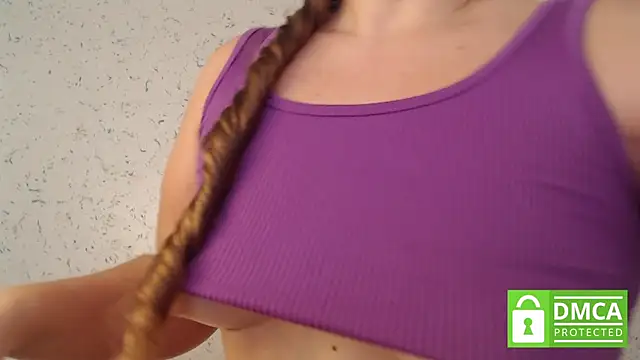 Snapshot of mollywayne chatting on 09.25.25 mollywayne online show from 09.25.25