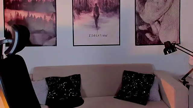 AsheLucker online show from 12.13.24