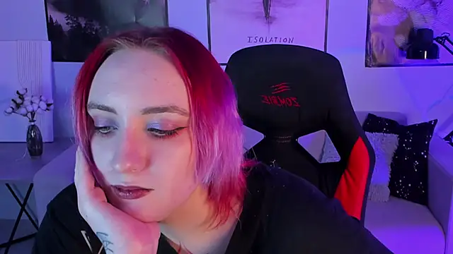 AsheLucker online show from 01.17.25