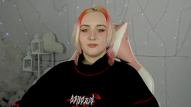 AsheLucker online show from 01.26.25