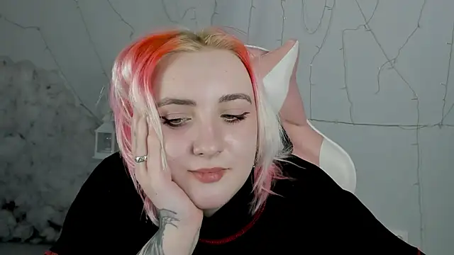 AsheLucker online show from 01.27.25