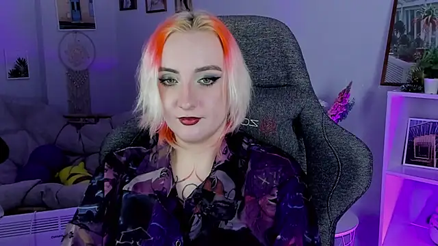 AsheLucker online show from 02.08.25