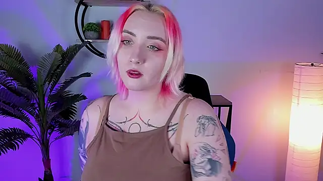 AsheLucker online show from 02.20.25