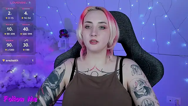 AsheLucker online show from 02.24.25