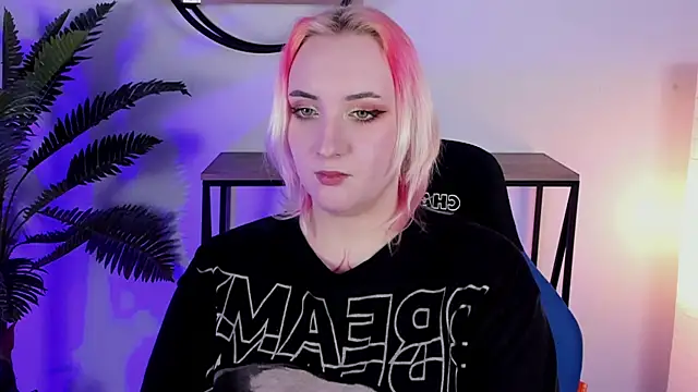 AsheLucker online show from 02.27.25