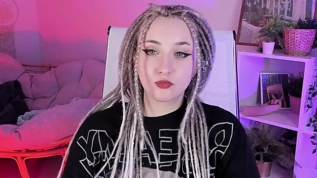 AsheLucker online show from 03.16.25