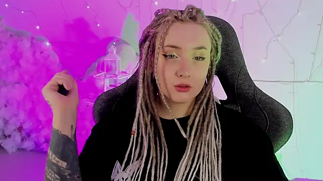 AsheLucker online show from 03.22.25