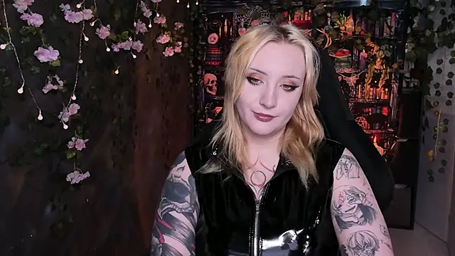 AsheLucker online show from 06.23.26