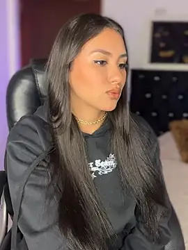 Snapshot of Ambar_pe_ chatting on 01.26.25 Ambar pe  online show from 01.26.25