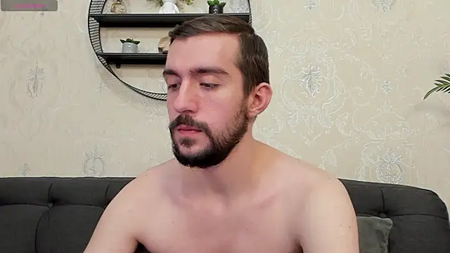 Snapshot of Dylan_Best chatting on 11.14.25 Dylan Best online show from 11.14.25