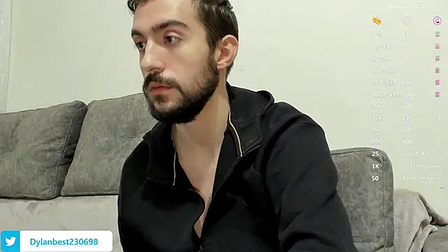 Snapshot of Dylan_Best chatting on 11.24.25 Dylan Best online show from 11.24.25