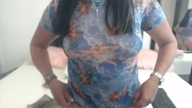 katiehotx online show from 09.30.25