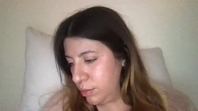 Snapshot of HYPHYtype chatting on 01.24.25 HYPHYtype online show from 01.24.25