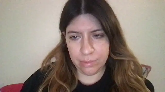 Snapshot of HYPHYtype chatting on 02.01.25 HYPHYtype online show from 02.01.25