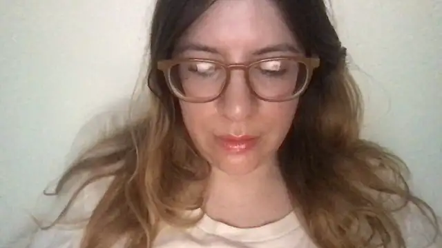 Snapshot of HYPHYtype chatting on 02.07.25 HYPHYtype online show from 02.07.25