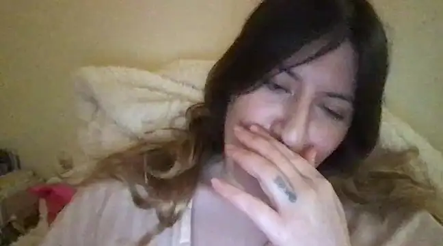 Snapshot of HYPHYtype chatting on 02.24.25 HYPHYtype online show from 02.24.25