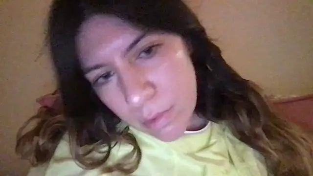 Snapshot of HYPHYtype chatting on 03.04.25 HYPHYtype online show from 03.04.25