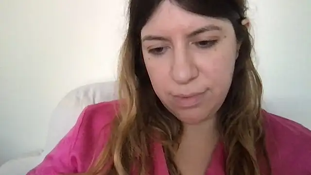 Snapshot of HYPHYtype chatting on 03.07.25 HYPHYtype online show from 03.07.25