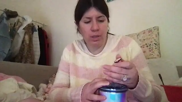 Snapshot of HYPHYtype chatting on 11.17.25 HYPHYtype online show from 11.17.25