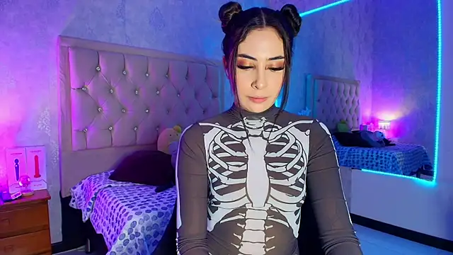 nini love01 online show from 03.01.25