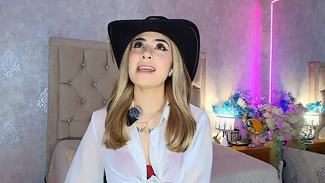 nini love01 online show from 07.04.26