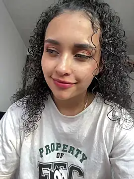 Lucy Marin online show from 02.05.25