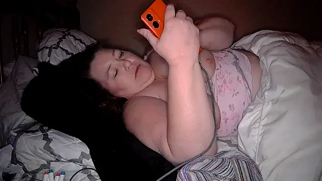 Snapshot of atlwebbie75 chatting on 02.14.26 atlwebbie75 online show from 02.14.26