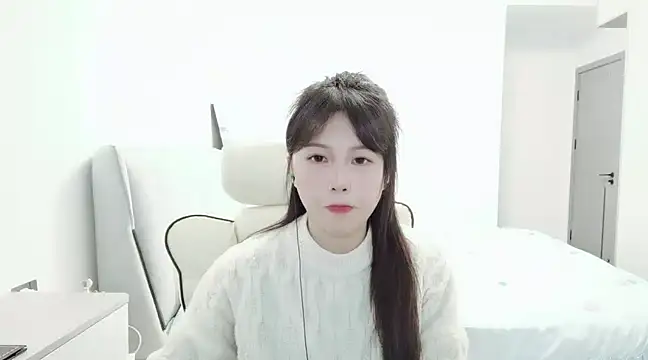 Sunset glow online show from 01.04.25