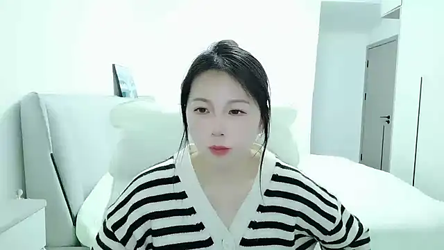 Sunset glow online show from 12.03.25