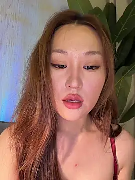 Snapshot of sphynx-_- chatting on 10.16.25 sphynx- - online show from 10.16.25