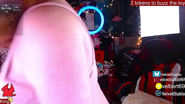 VelvetDiablo online show from 02.19.25