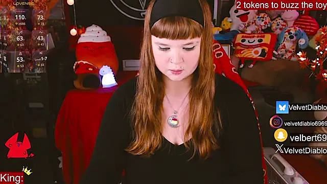 VelvetDiablo online show from 11.11.25