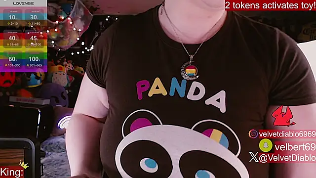 Snapshot of VelvetDiablo chatting on 06.24.26 VelvetDiablo online show from 06.24.26
