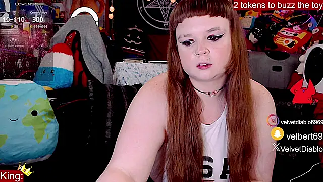 Snapshot of VelvetDiablo chatting on 07.04.26 VelvetDiablo online show from 07.04.26