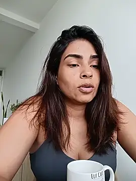 Snapshot of Ivanna2 chatting on 05.29.26 Ivanna2 online show from 05.29.26