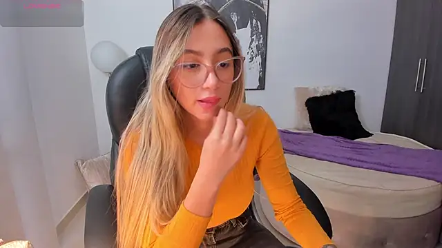 StacyConner online show from 02.08.25