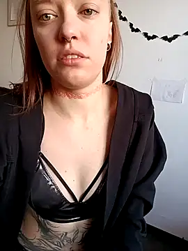 Snapshot of Aelita_bb chatting on 02.05.25 Aelita bb online show from 02.05.25