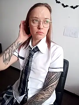 Snapshot of Aelita_bb chatting on 02.13.25 Aelita bb online show from 02.13.25