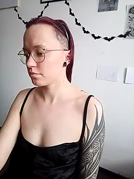 Snapshot of Aelita_bb chatting on 02.24.25 Aelita bb online show from 02.24.25