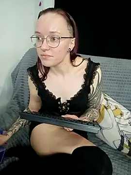 Snapshot of Aelita_bb chatting on 03.15.25 Aelita bb online show from 03.15.25