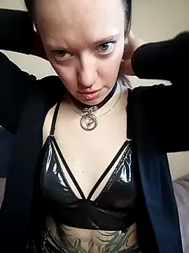 Snapshot of Aelita_bb chatting on 10.19.25 Aelita bb online show from 10.19.25