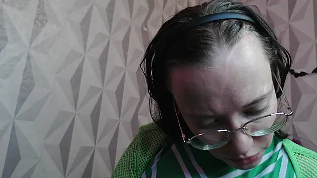 Snapshot of Aelita_bb chatting on 11.04.25 Aelita bb online show from 11.04.25