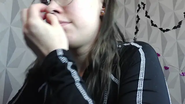 Snapshot of Aelita_bb chatting on 11.13.25 Aelita bb online show from 11.13.25