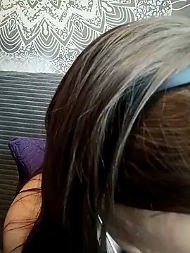 Snapshot of Aelita_bb chatting on 11.14.25 Aelita bb online show from 11.14.25