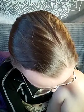 Snapshot of Aelita_bb chatting on 11.15.25 Aelita bb online show from 11.15.25