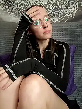 Snapshot of Aelita_bb chatting on 11.20.25 Aelita bb online show from 11.20.25