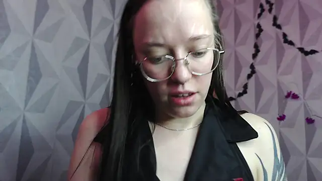 Snapshot of Aelita_bb chatting on 11.25.25 Aelita bb online show from 11.25.25