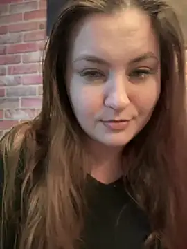 Snapshot of CandyShoopp chatting on 01.17.25 CandyShoopp online show from 01.17.25