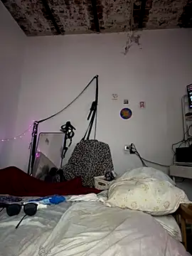 Alicbranca online show from 11.30.25