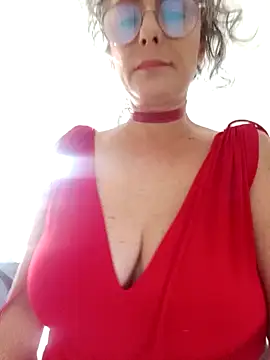 Snapshot of Pinkboobie chatting on 01.10.25 Pinkboobie online show from 01.10.25